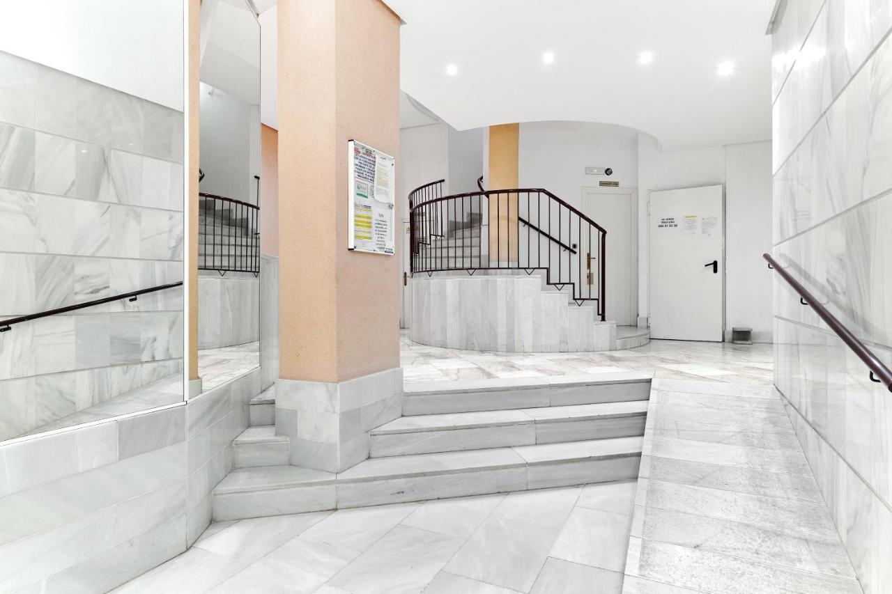 Lovely Sunny Apartment With Shared Pool And Private Parking Torrevieja Exterior photo
